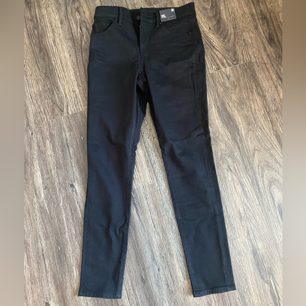 Express mid rise black supersoft skinny jeans. Size 2R